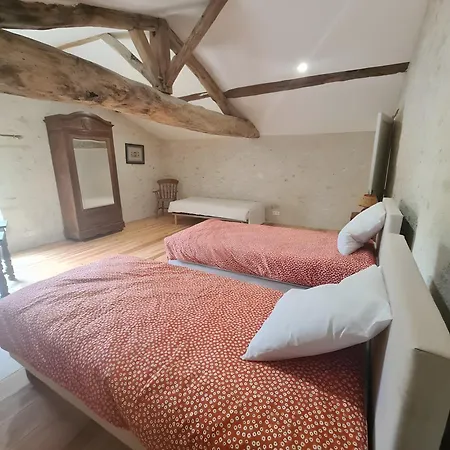Dom wakacyjny Dependance Chateau De La Beauze *