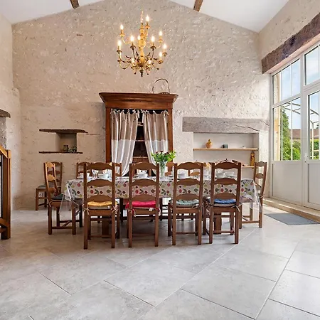 Dependance Du Chateau De La Beauze * Les Lèves-et-Thoumeyragues
